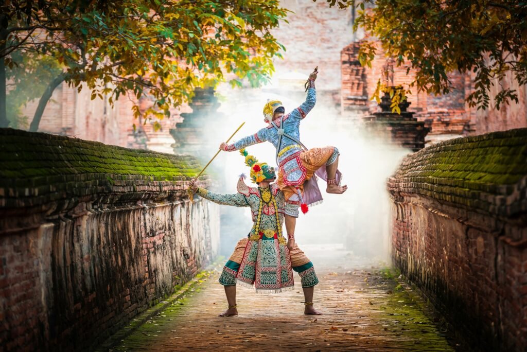 Khon is art culture Thailand Dancing in masked Tos-sa-kan and Hanuman are fighting in literature Ram